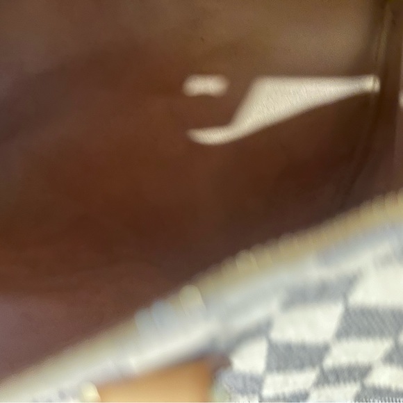 Authentic Louis Vuitton Damier Azur Speedy 35 - Picture 10 of 11